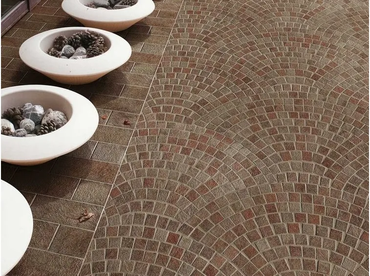 Pavimento con mosaico