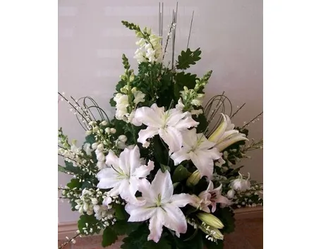 composizione floreale chiesa